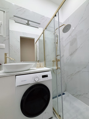 Elegant Corner Residence in Wesselényi utca