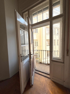 Apartment in Balaton utca in prestigious location