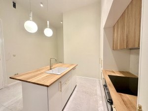 Fully renovated one-bedroom apartment in Váci utca