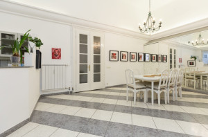 Elegant Apartment in Historic Villa on Thököly út